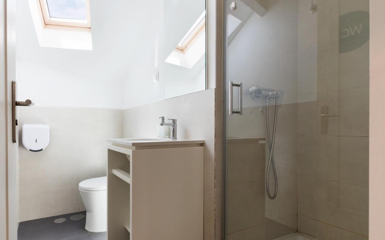 Triple Room with Shared Bathroom
