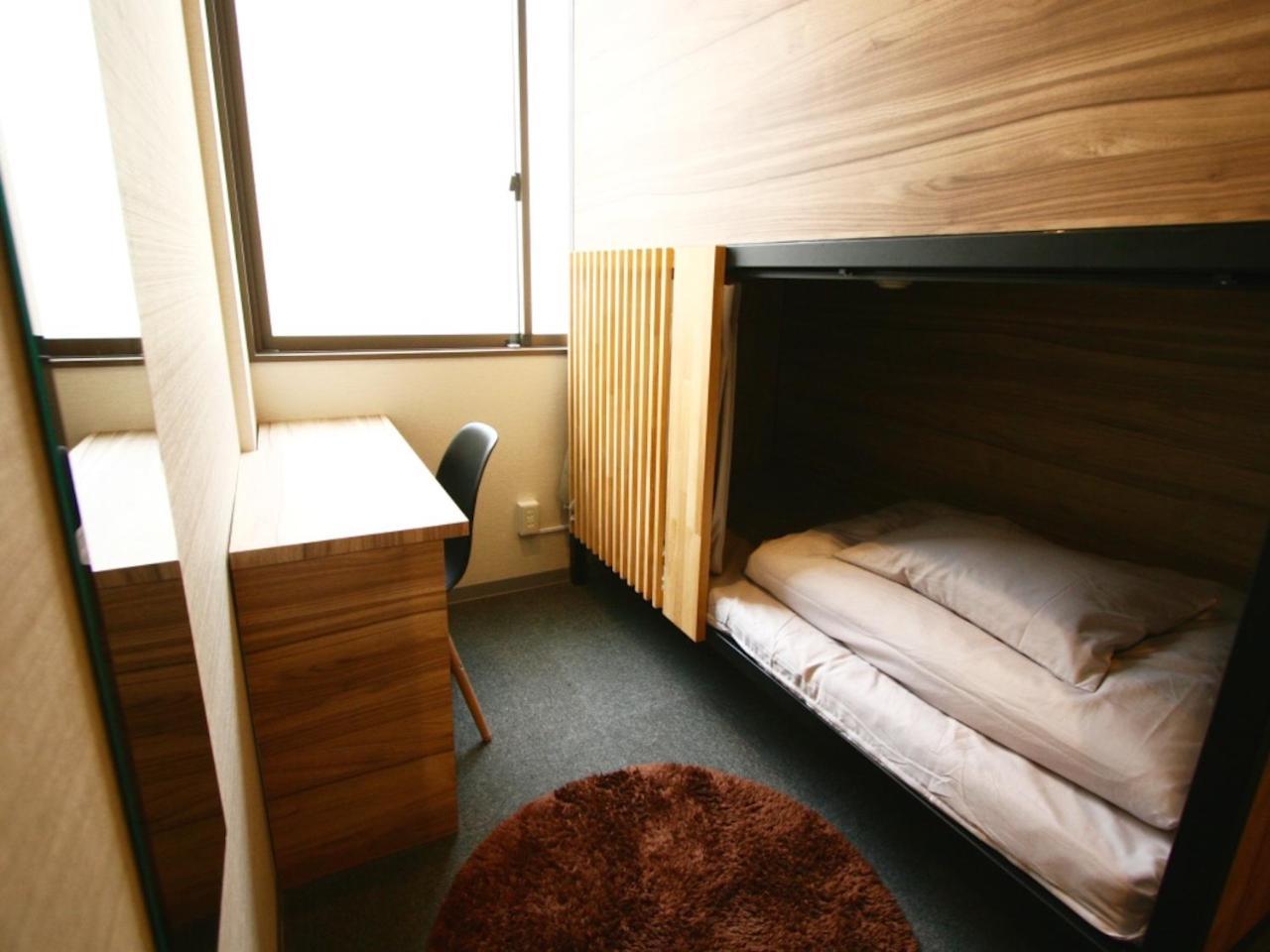 Semi-Private Room with 1 Bunk Bed and Shared Bathroom - Female Only,738011344:JPEG