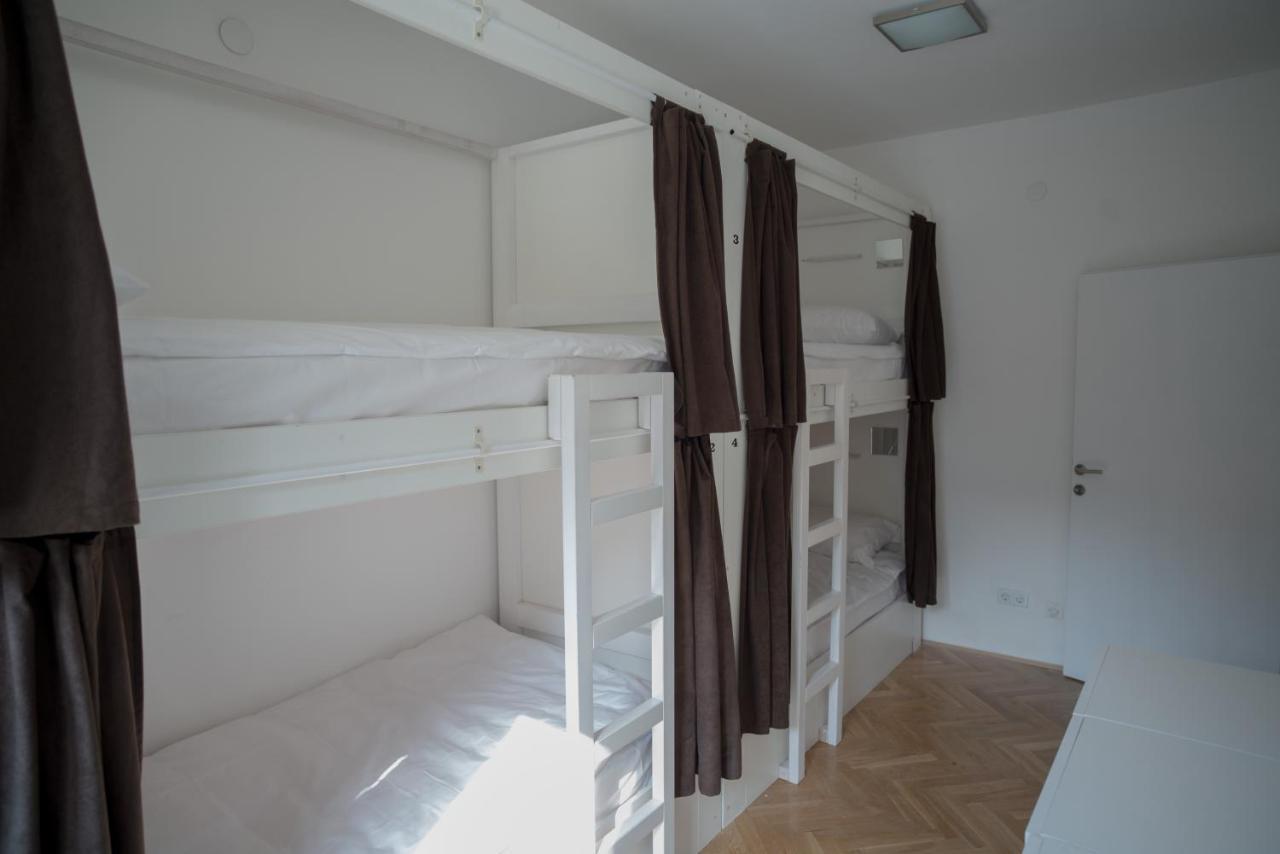 Bed 4-Bed Dormitory Room