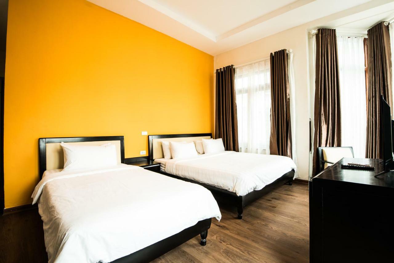Deluxe Family Room