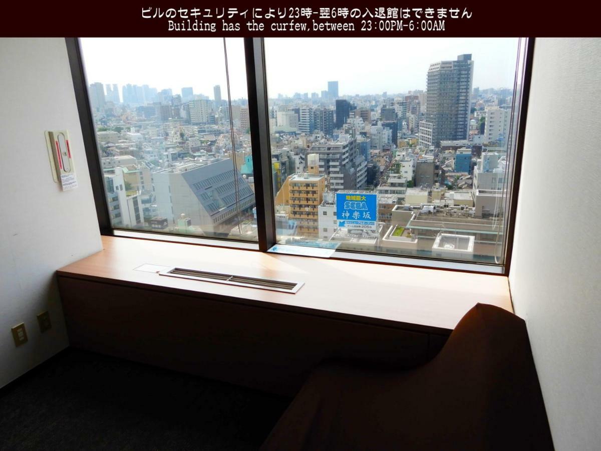 Single Room,798836520:JPEG