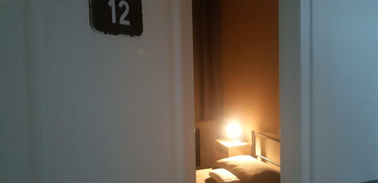 Standard Double Room with Shared Bathroom,811978317:JPEG