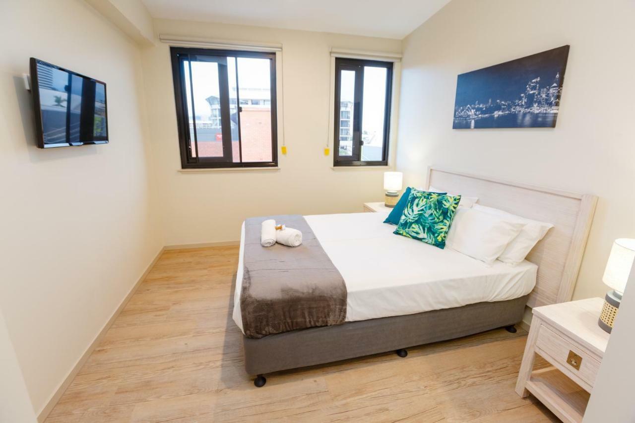 Queen Room,812773824:JPEG