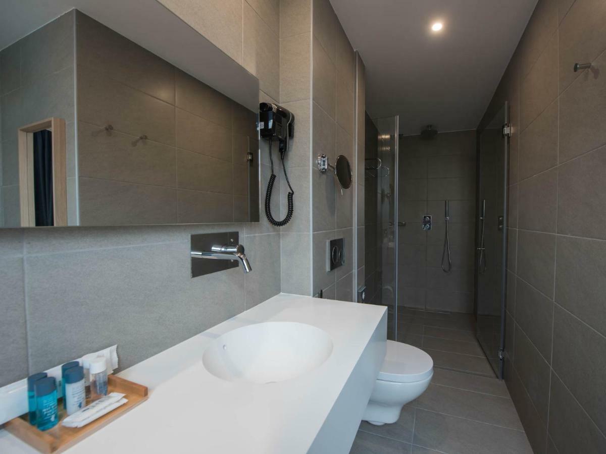 Deluxe Double Room,1499498371:JPEG