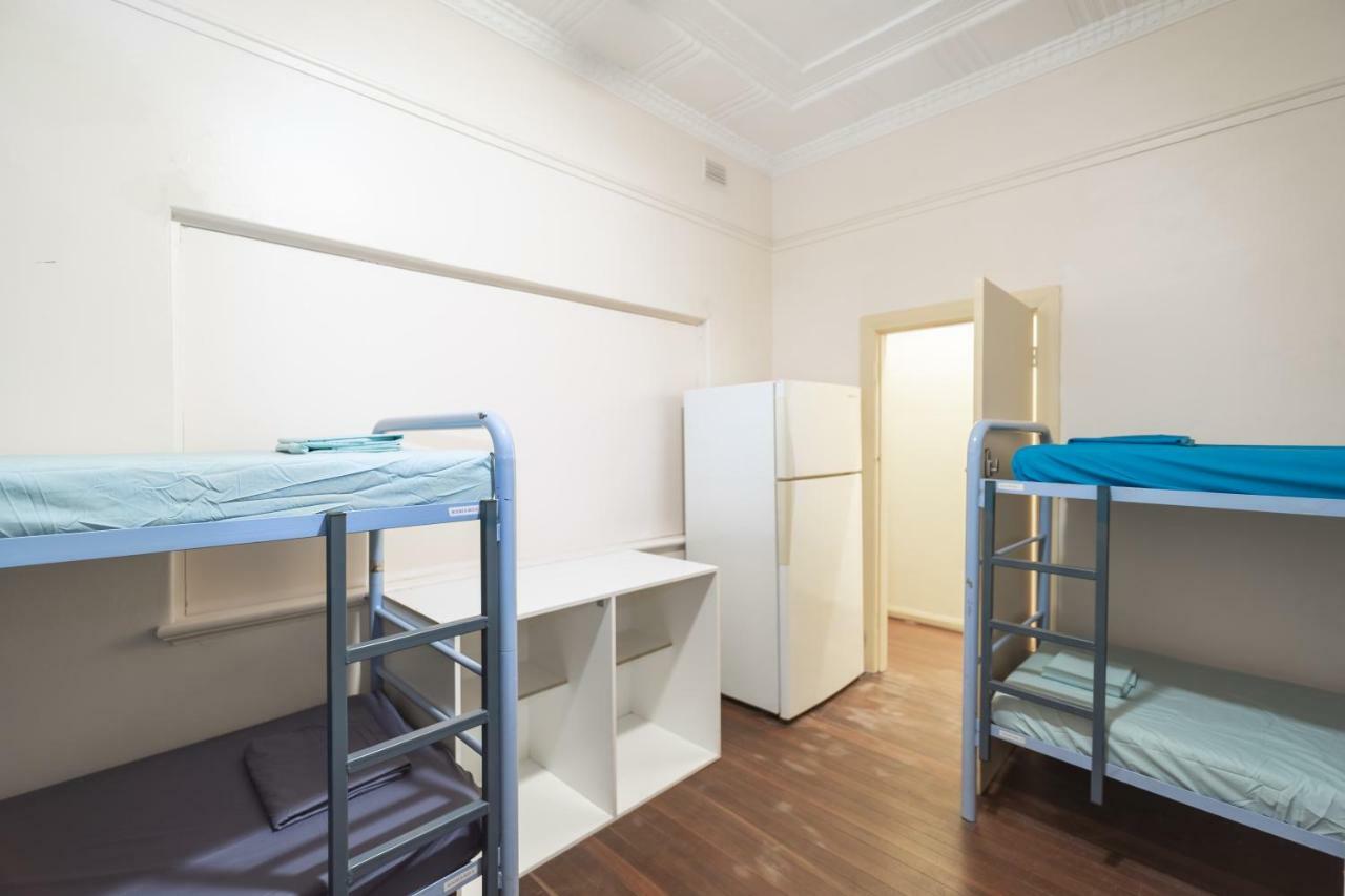 Bed 4-Bed Female Dormitory Room,846004040:JPEG