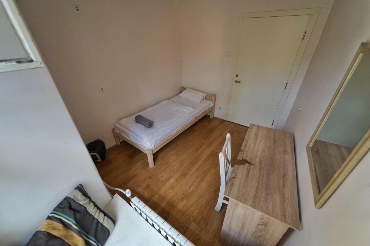 Small Single Room,847944812:JPEG
