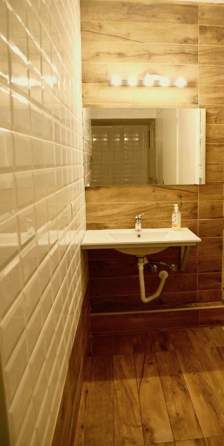 Single Bed in Mixed Dormitory Room,905462119:JPEG