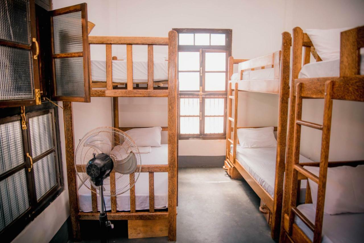 Bed 6-Bed Female Dormitory Room
