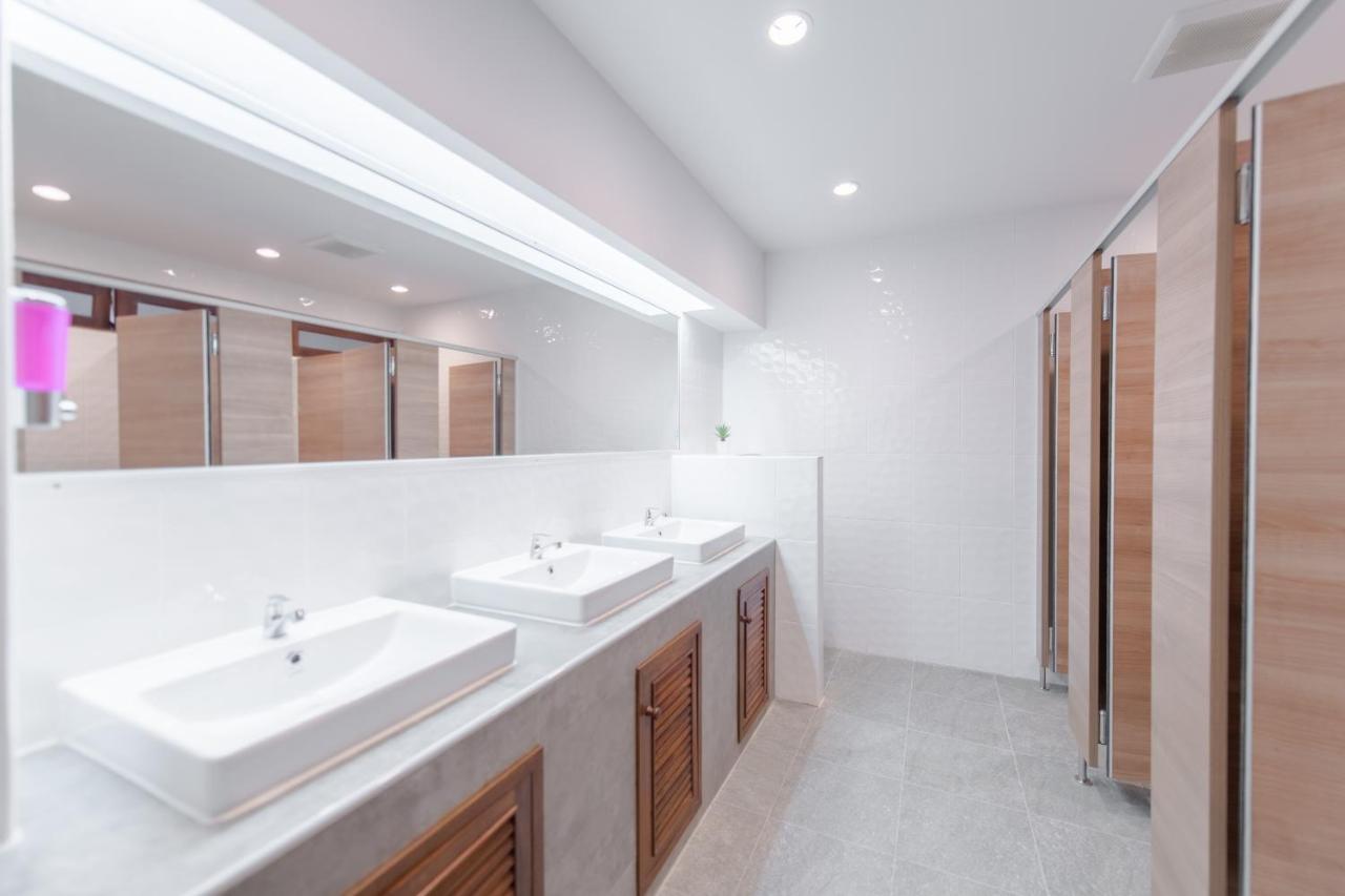 Twin Room with Shared Bathroom