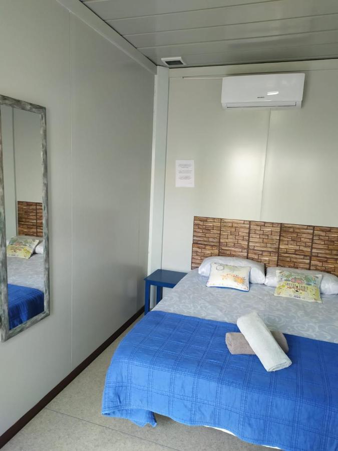 Budget Double or Twin Room with Shared Bathroom,926781079:JPEG
