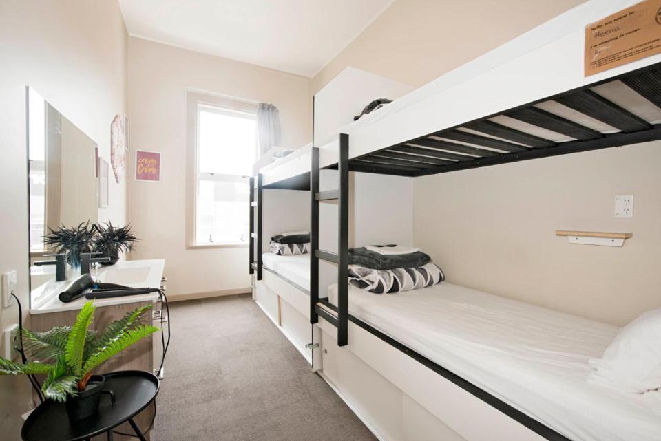 Bunk Bed in Female Dormitory Room,934105738:JPEG