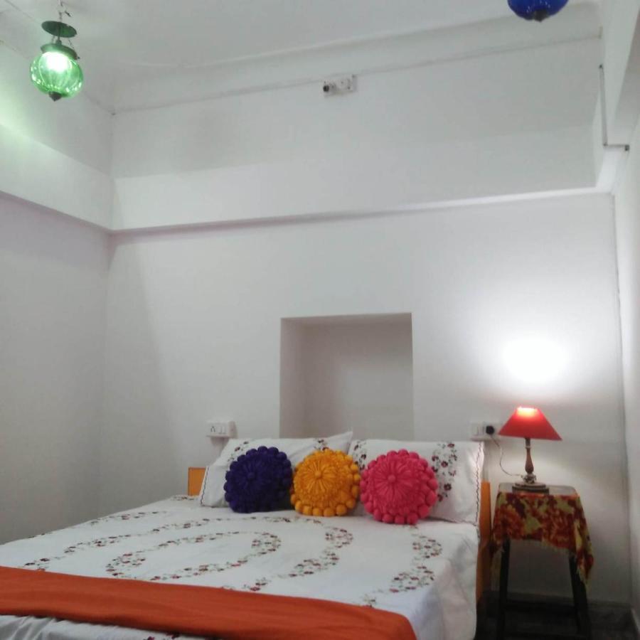 Budget Double Room,936702505:JPEG