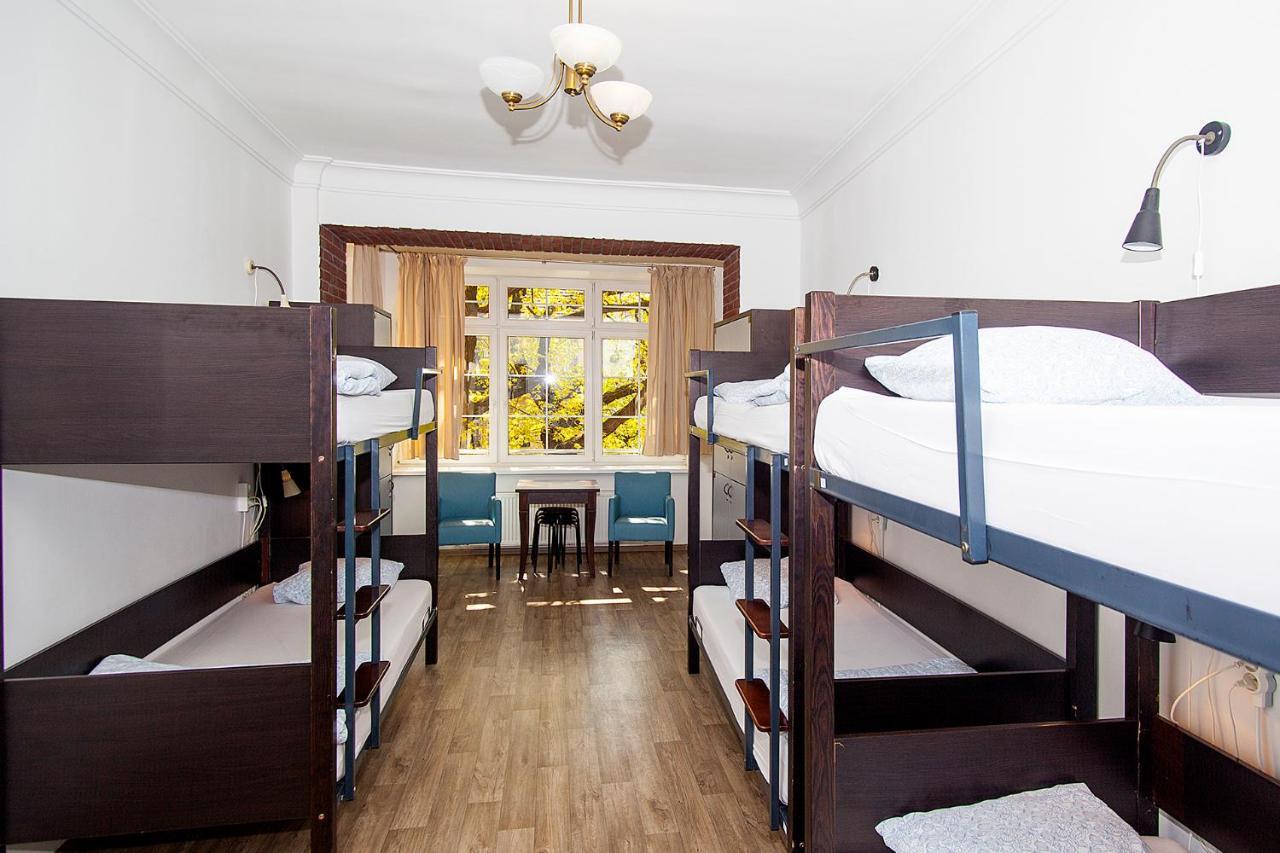 Bed in 6-Bed Mixed Dormitory Room with Bathroom,942957091:JPEG