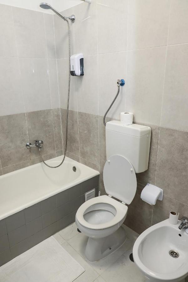 Triple Room Shared Toilet
