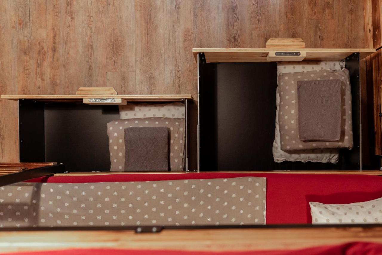 Bunk Bed in 6-Bed Mixed Dormitory Room,951317533:JPEG