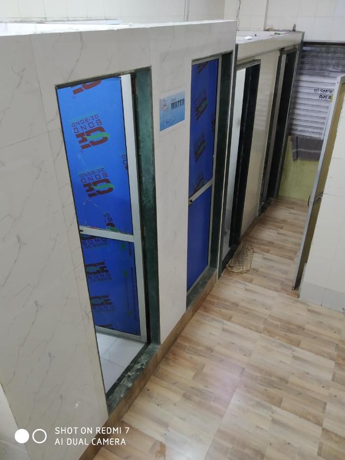 Single Bed Male Dormitory Room,1352352346:JPEG