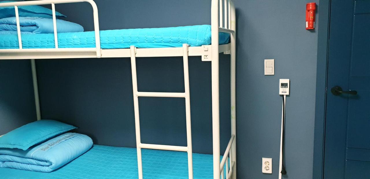 Bed in 6-Bed Mixed Dormitory Room