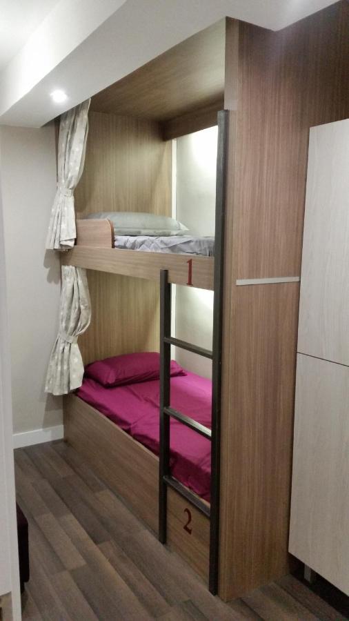Single Bed Mixed Dormitory Room
