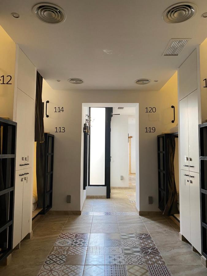 Bed 16-Bed Mixed Dormitory Room