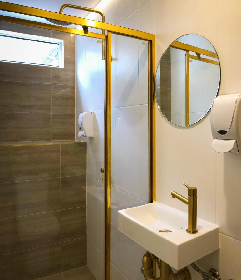 Deluxe Queen Room with Private Bathroom,982213771:JPEG