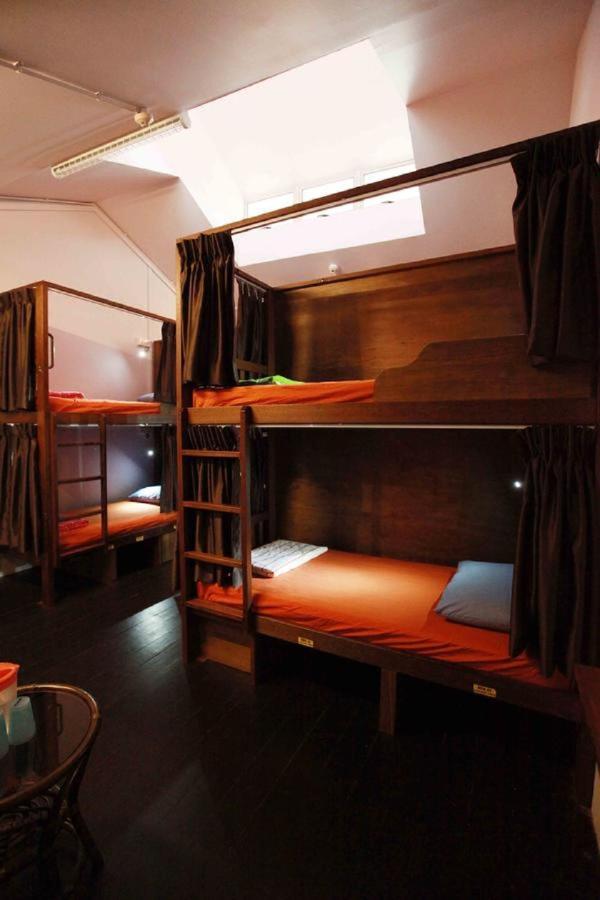Bed 8-Bed Dormitory Mixed No Windows,989007241:JPEG
