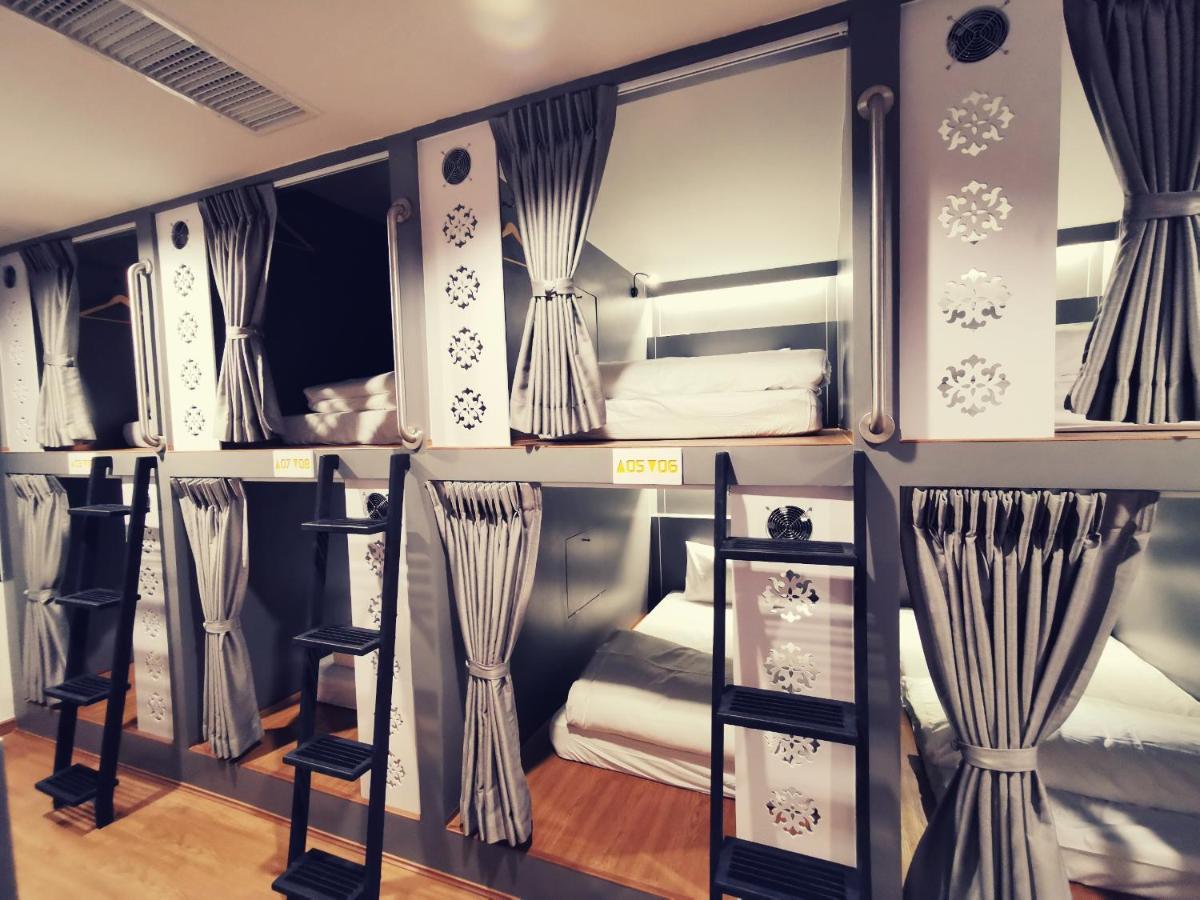 Single Bed Female Dormitory Room