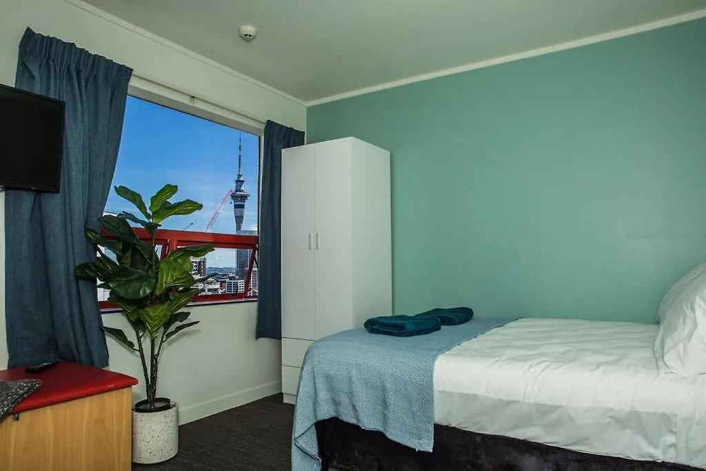 United Auckland-1