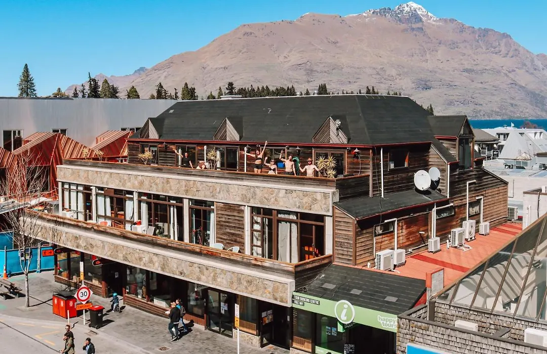 Adventure Queenstown Hostel-1