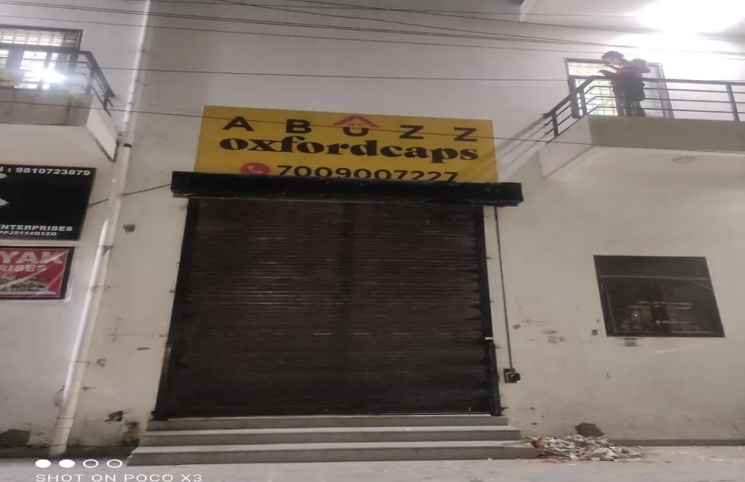 Abuzz Oxfordcaps Rohini Delhi-1