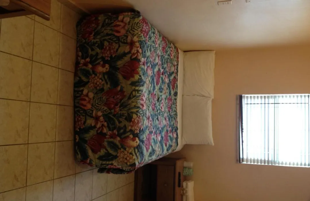 Collins Avenue Hostel-1