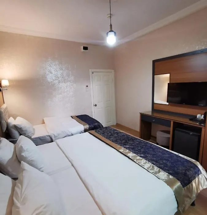 Apple Hostel-1