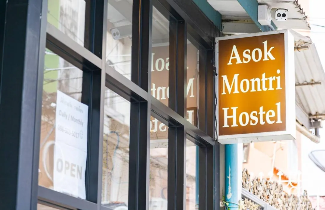 Asok Montri Hostel-1
