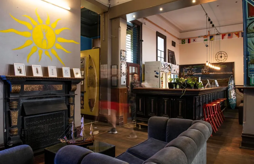 Sundancer Backpackers Hostel-1