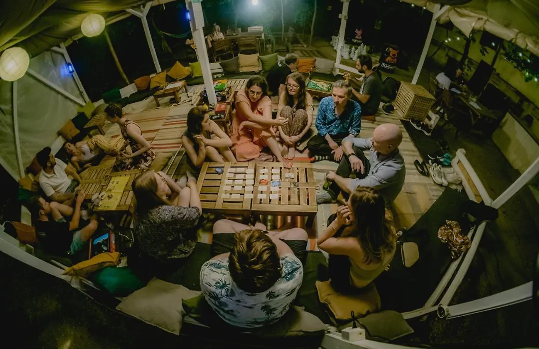 T5 Social-1
