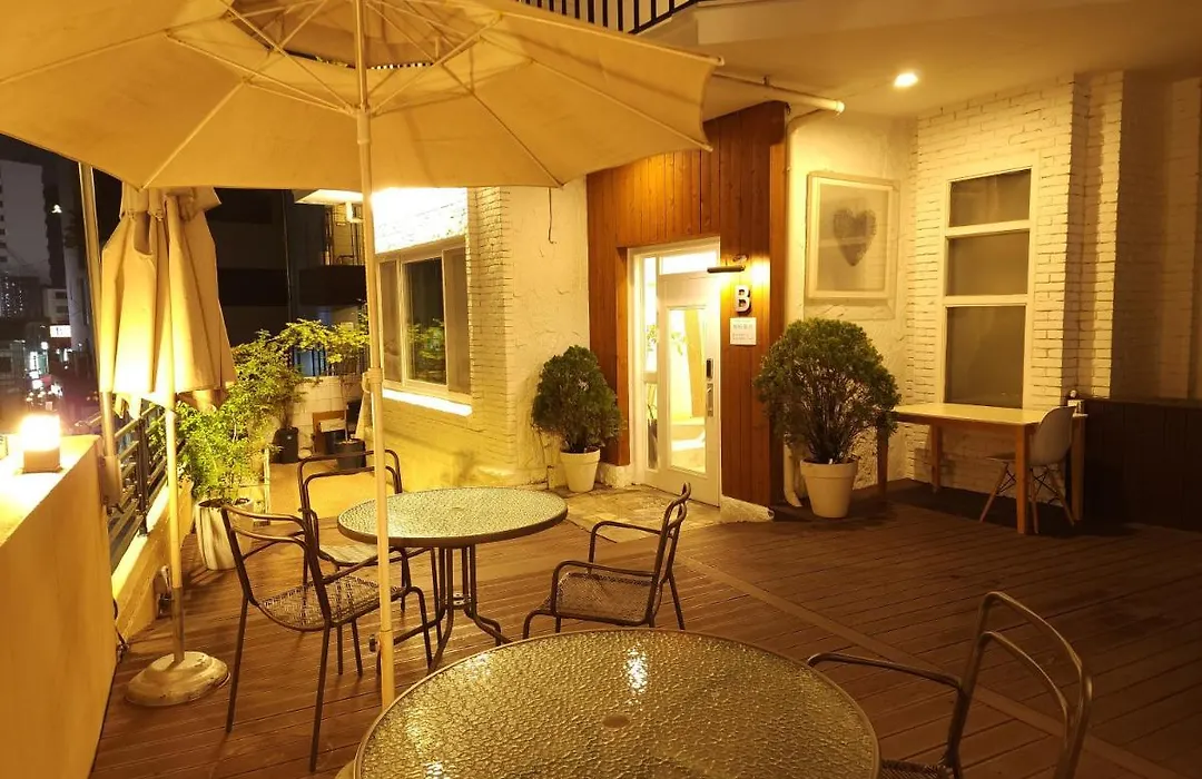 Oyo Myeongdong 5 Lodge-1