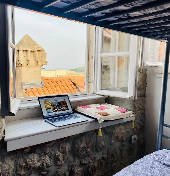 Kingslanding Old Town Hostel-1
