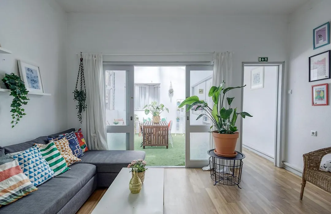 Travel & Live Hostel-1