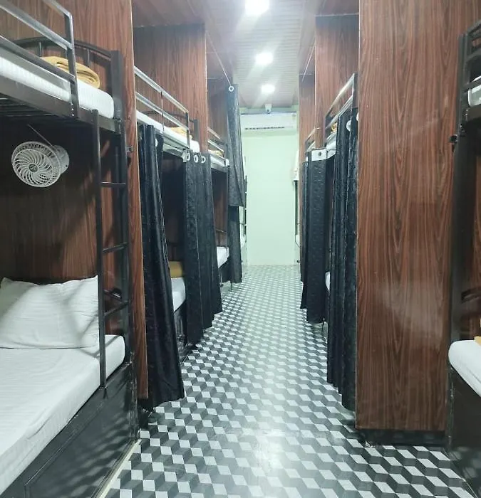 Vakola Dormitory Ac Beds-1