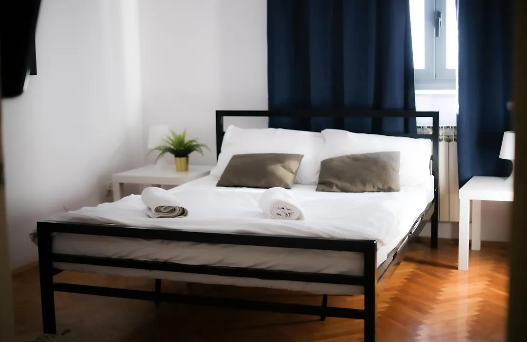 Whole Wide World Hostel-1