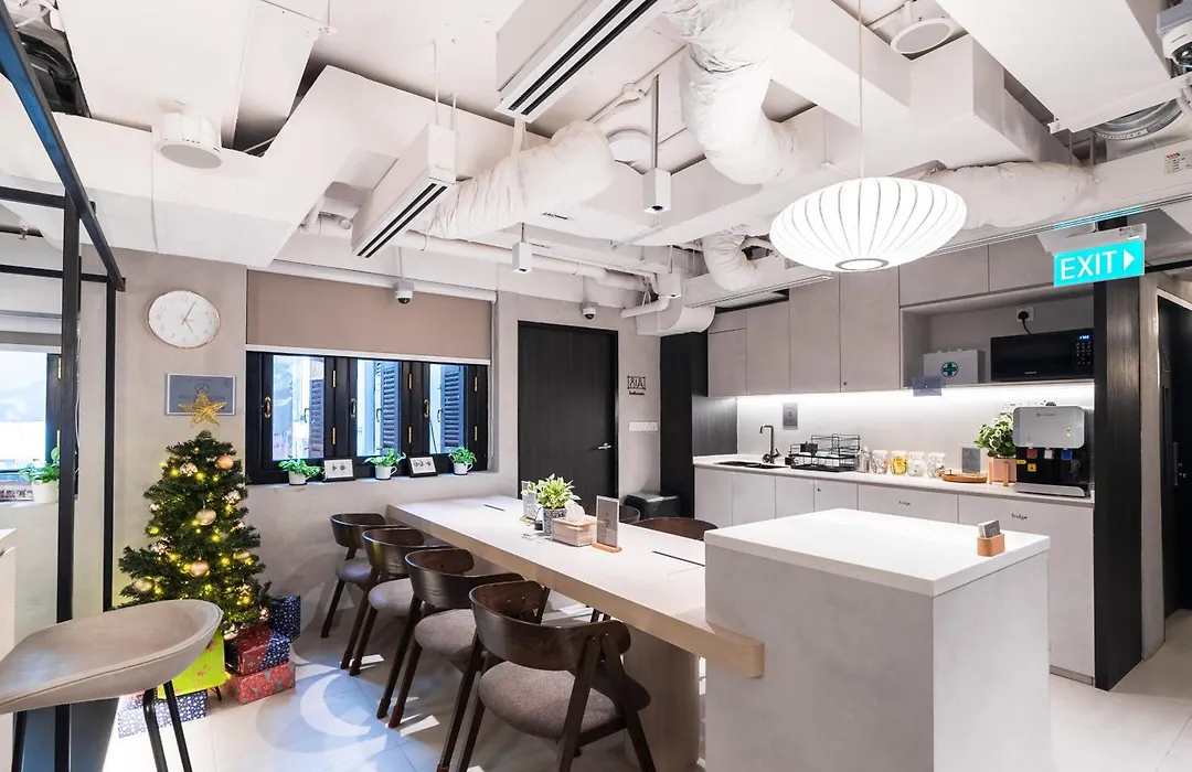 Jyu Capsule Hotel-1