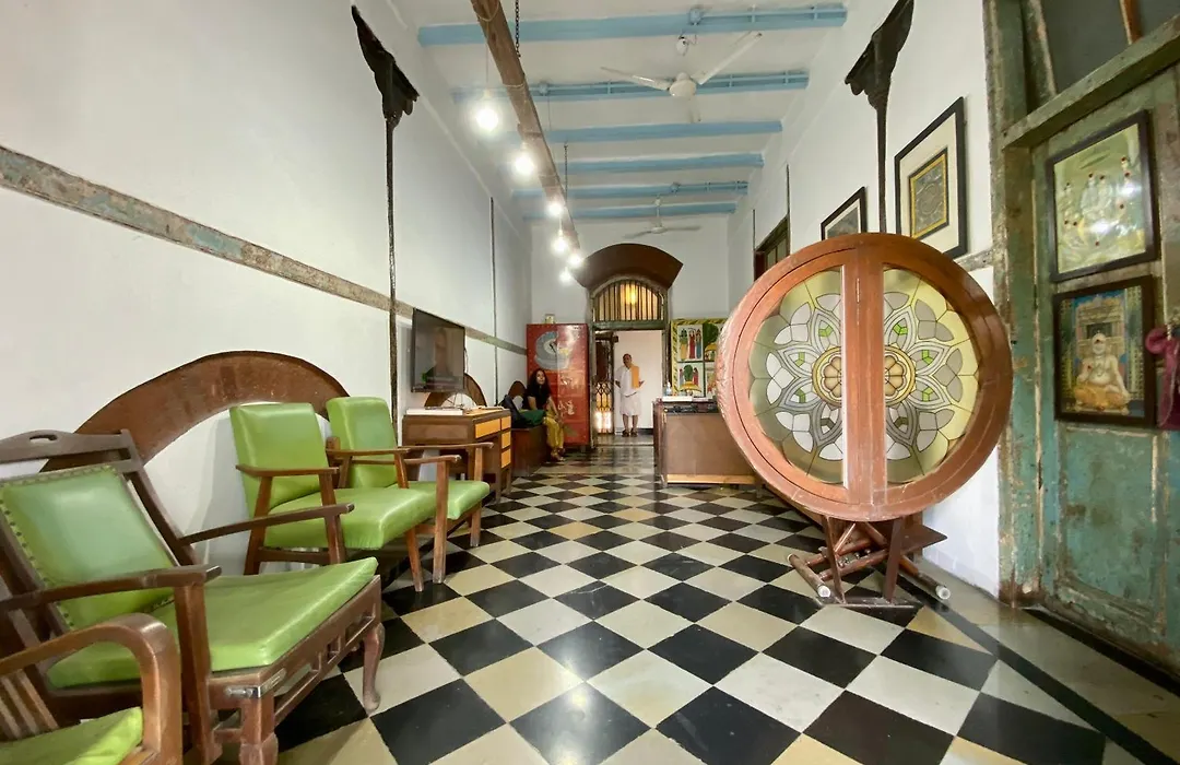 Hostel Vasantashram Cst Mumbai, Free Wifi With 1940S Retro Vibe-1