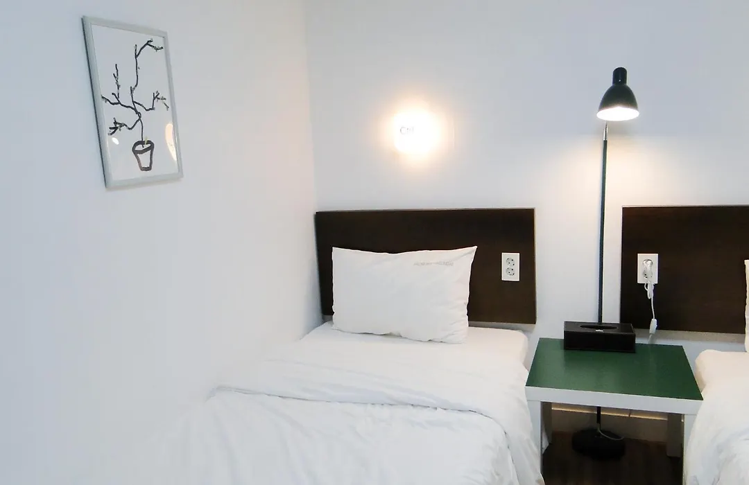 Ekonomy Haeundae Hostel-1