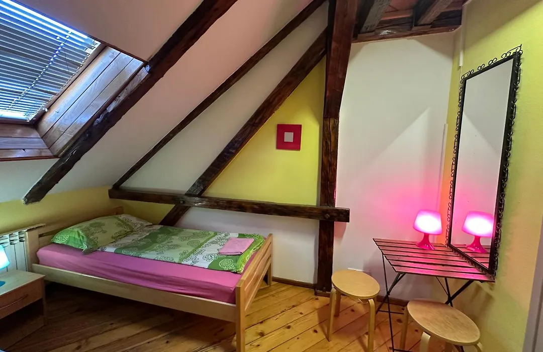 Hostel Vagabond-1