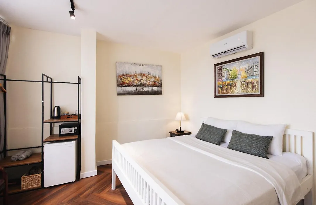 9 Hostel And Suites-1