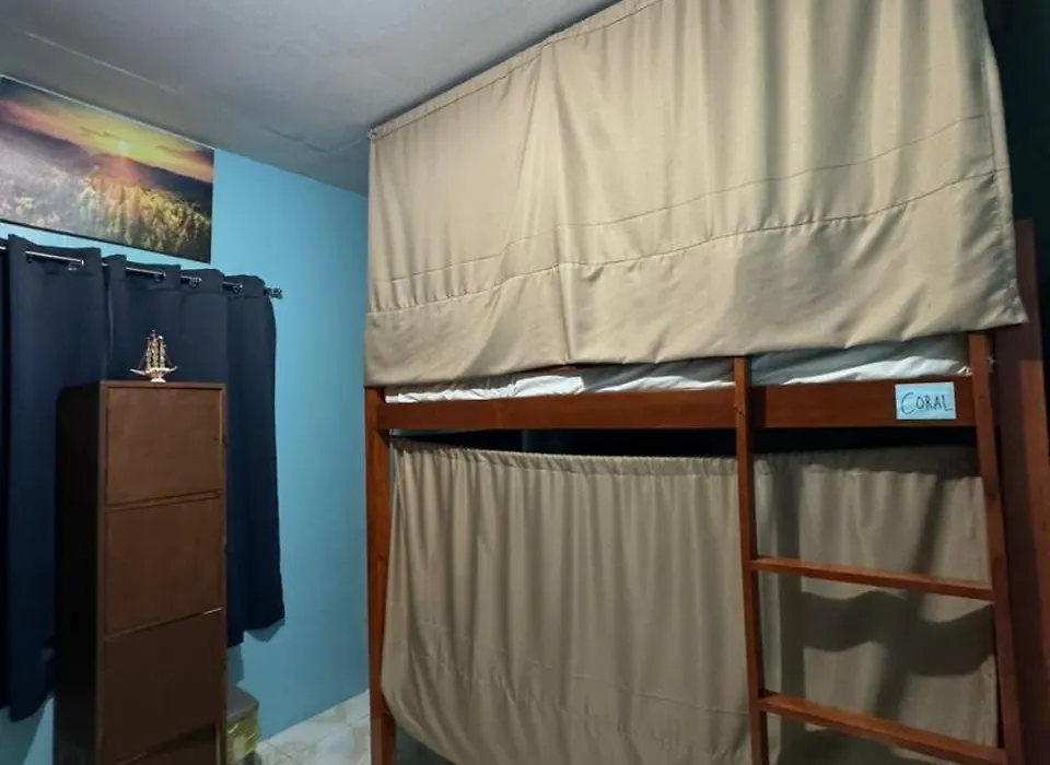 Island Vibes Hostel-1