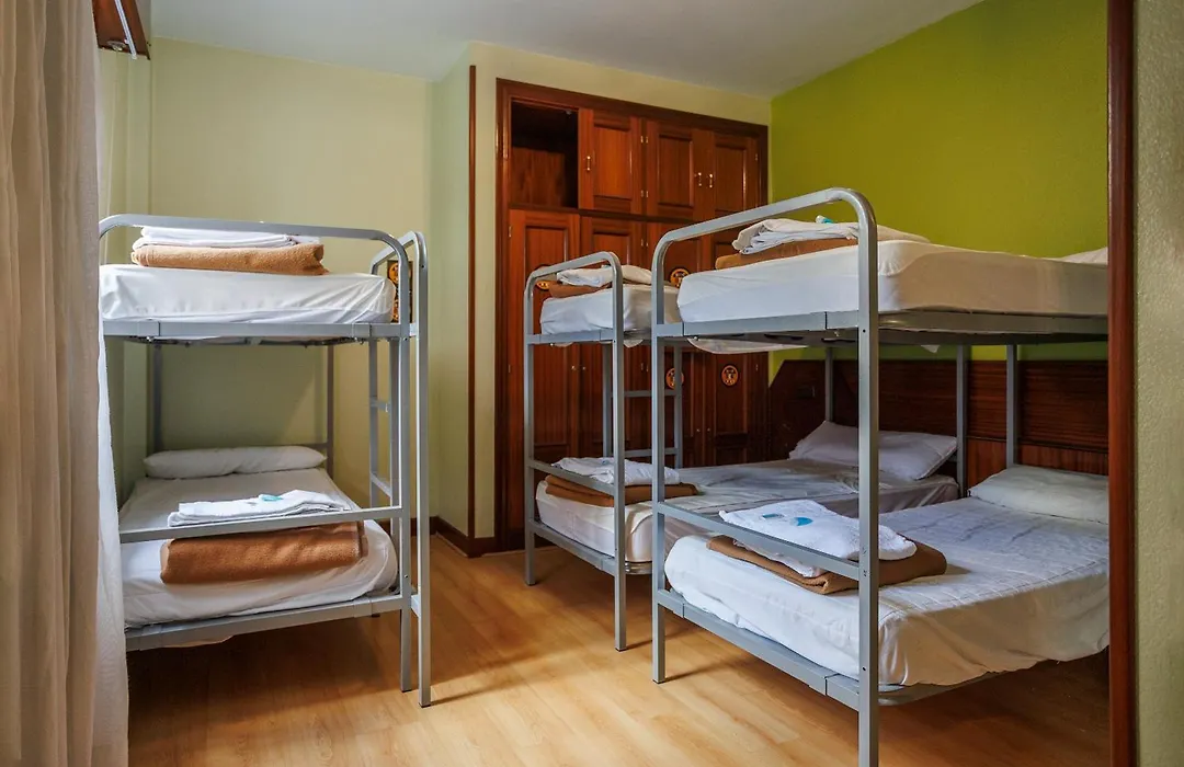 Moon Hostel Bio-1
