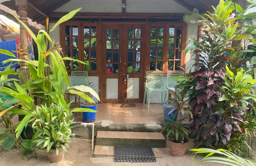 Tropical Bay-1