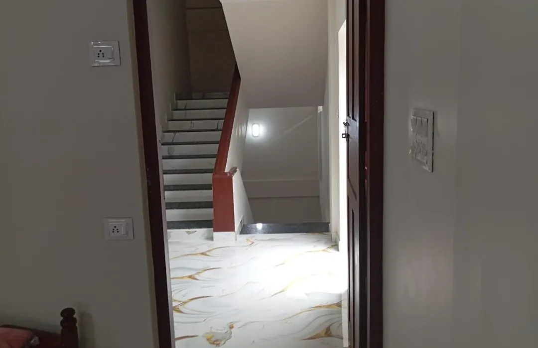 The Bunkhouse Lodge & Hostel-1