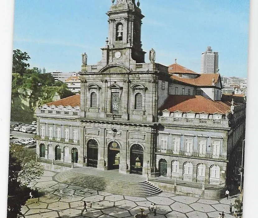 Fantasy Hostel Porto-1