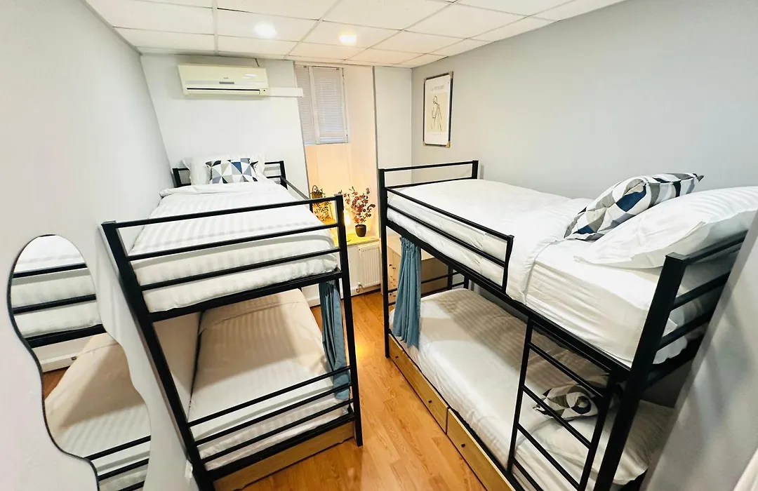 Cosy Koala Hostel-1